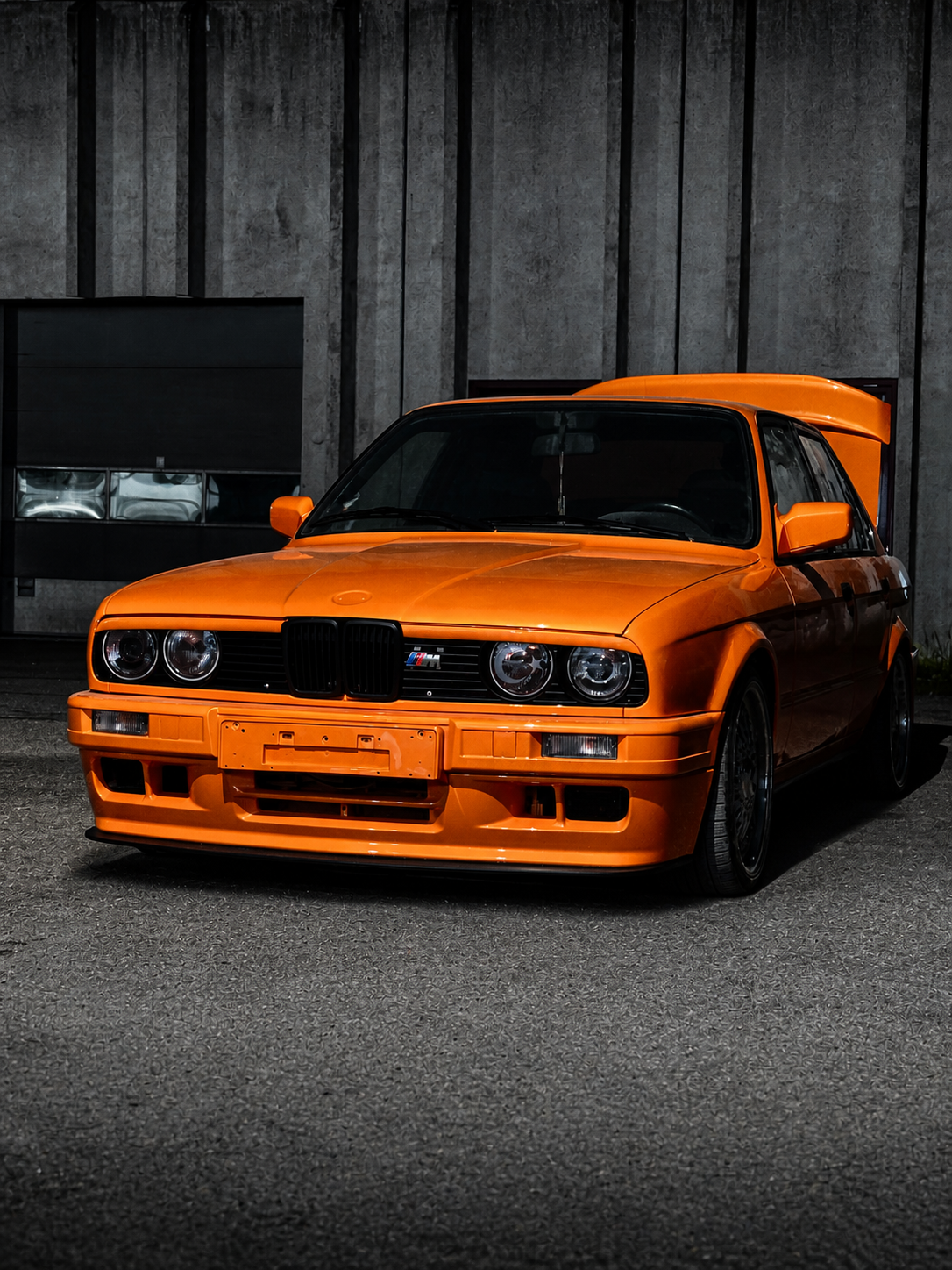 Orange veteranbil